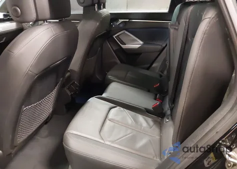 2023 Audi Q3 Premium 45 Tfsi S Line Quattro Tiptronic z USA, uszkodzony, nr VIN WA1DECF36P1143104